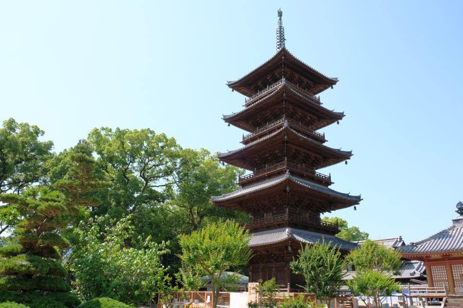 本山寺 五重塔