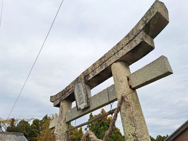 篠山神社一の鳥居_上部