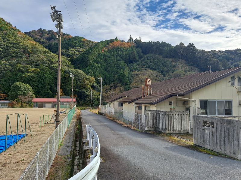 土予県境橋_遠景