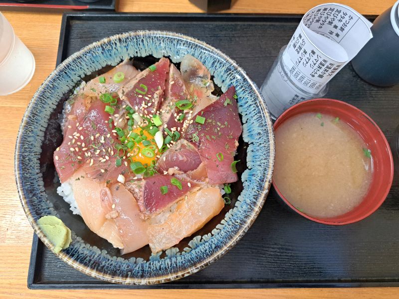 深浦港_市場食堂_まかない丼