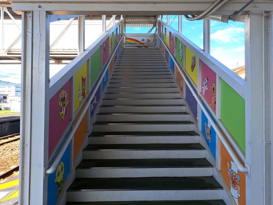 土佐山田駅_跨線橋_内部