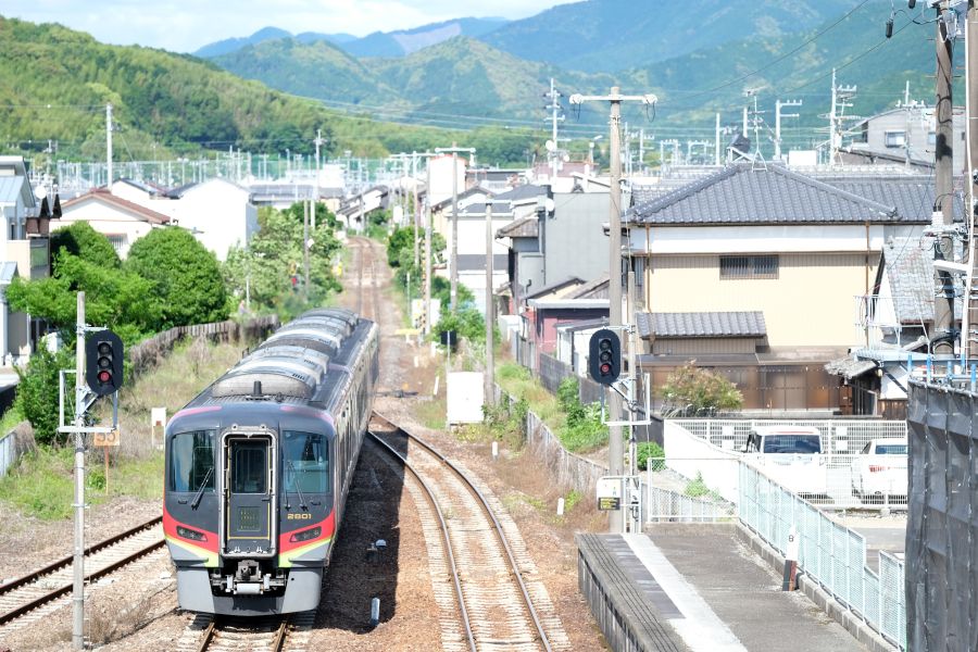 土佐山田駅_特急列車・南風_岡山方面