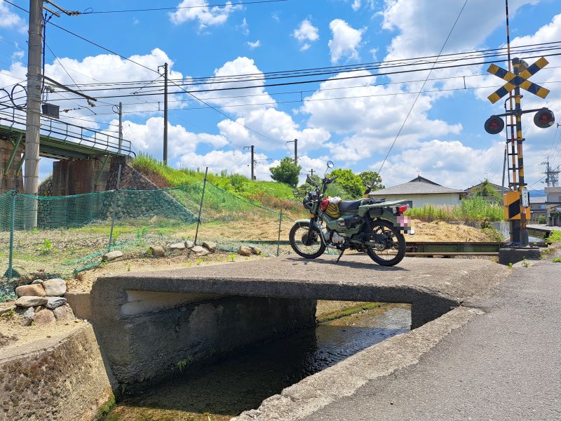 琴平駅近く鉄道立体交差_橋台