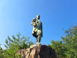 琴平公園_大久保諶之丞銅像
