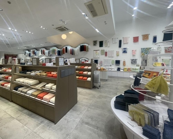 伊織本店_店内