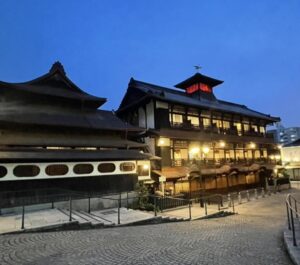 道後温泉本館_夜