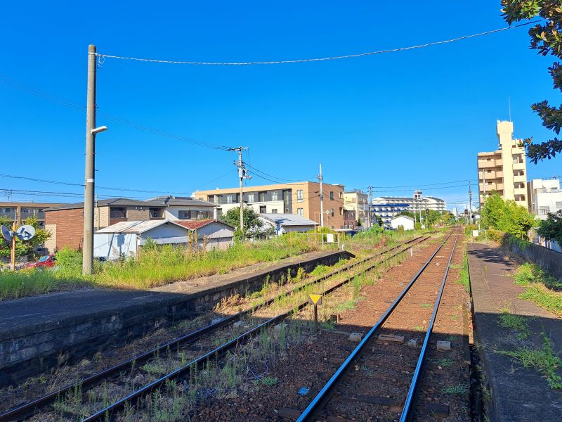 蔵本駅_プラットホーム_東端