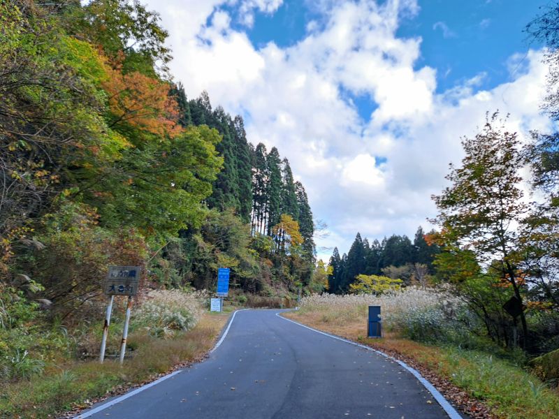笹ヶ峰_笹ヶ峰隧道_手前の一般道