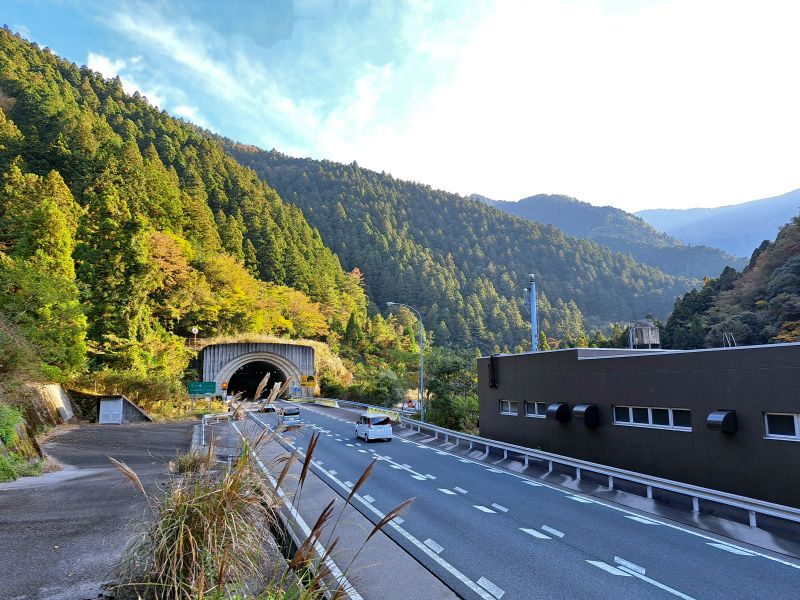 笹ヶ峰_笹ヶ峰トンネル_愛媛県側